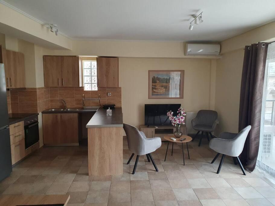شقة Lux & Style 75Sqm With Private Parking In أثينا المظهر الخارجي الصورة