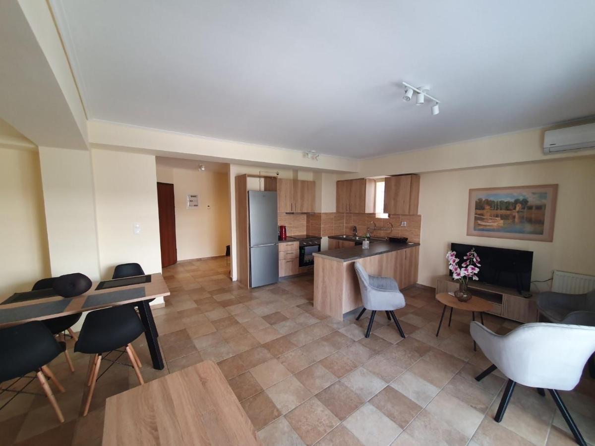شقة Lux & Style 75Sqm With Private Parking In أثينا المظهر الخارجي الصورة