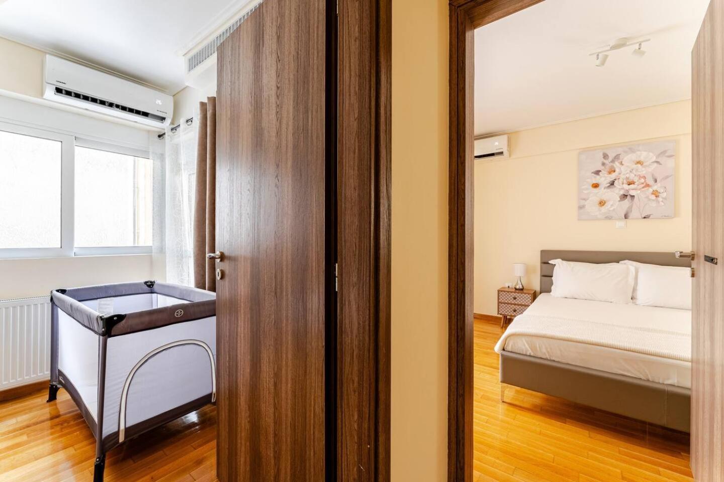 شقة Lux & Style 75Sqm With Private Parking In أثينا المظهر الخارجي الصورة