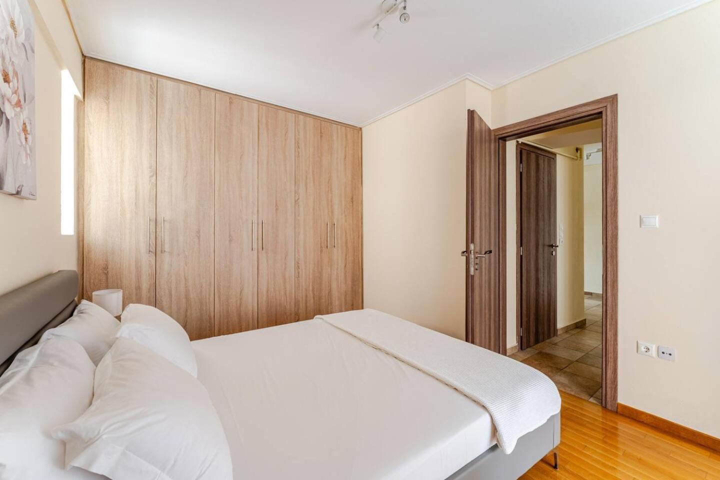 شقة Lux & Style 75Sqm With Private Parking In أثينا المظهر الخارجي الصورة